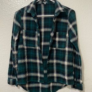Charlotte Russe Green, Blue and White Flannel - Small